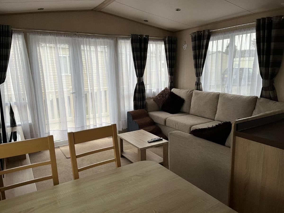 Memories Made Hotell Selsey Exteriör bild