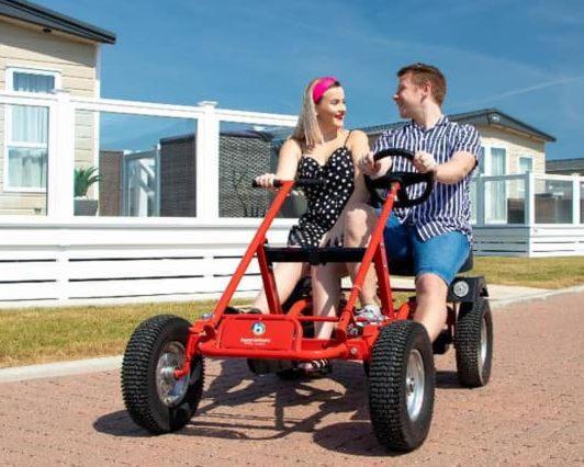 Memories Made Hotell Selsey Exteriör bild